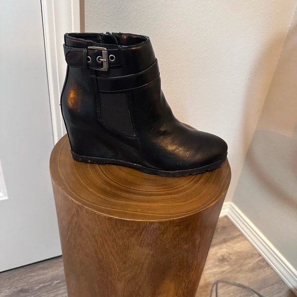 Unisa Black Ankle Booties with Side Zipper and Stacked Heel 9 - Picture 3 of 4